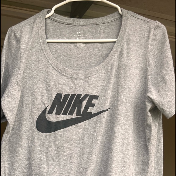 Men’s XL Nike Shirts - Picture 1 of 3